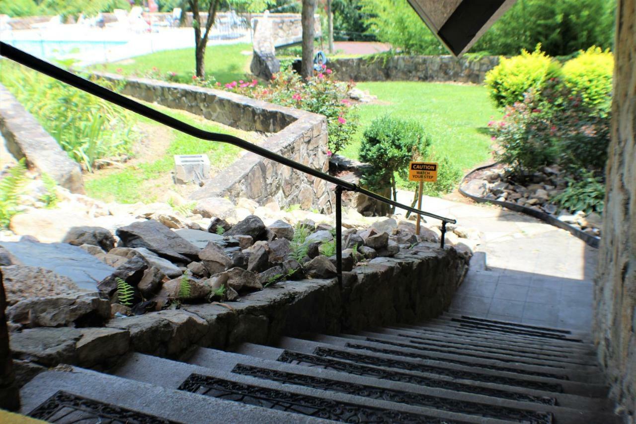 Chalet Inn Gatlinburg Exterior foto